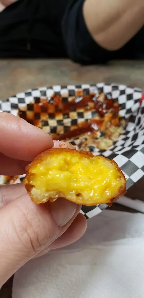 Deep Fried Mac and Cheese Bites